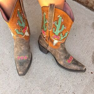 Junk Gypsy by Lane Bramble Rose pink Cactus inlay bootie leather cowboy boots 9